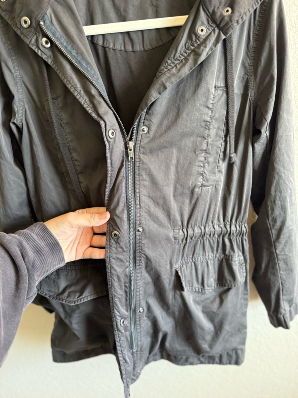 James Perse Charcoal Gray Lightweight Hooded Utility Jacket Size 1 Cotton Blend - Picture 4 of 10